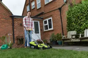 купить Газонокосилка электрическая RYOBI RLM13E33S
