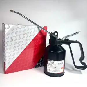 купить Масленка в металлическом корпусе 300мл с жестким наконечником "H-D"