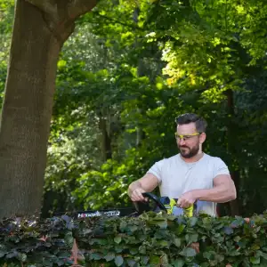 купить ONE + / Кусторез RYOBI HP RY18HTX60A-125