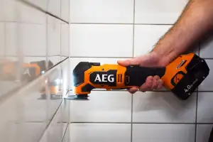купить Многофункциональный инструмент аккумуляторный AEG BMT18BL-0 (без батареи)