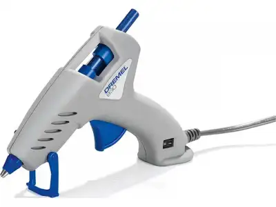 Пистолет клеевой DREMEL 930 в кор. + 18 клеевых стержней (20 Вт, 7 мм, 5 г/мин) наличный и безналичный расчет