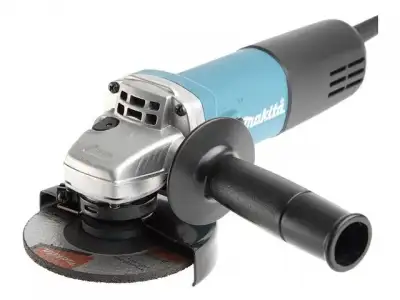 Одноручная углошлифмашина MAKITA 9557 HNRG в кор. (840 Вт, диск 115х22 мм) наличный и безналичный расчет