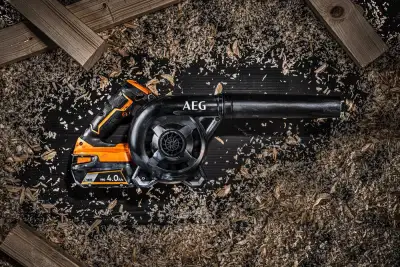 Воздуходувка аккумуляторная AEG 18В BGE18C2-0 (без батареи) наличный и безналичный расчет