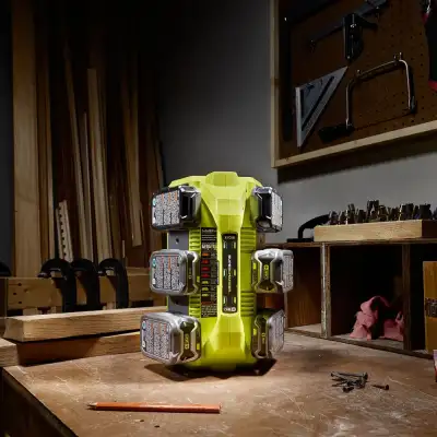 ONE + / Зарядное устройство на 6 портов RYOBI RC18-627 наличный и безналичный расчет