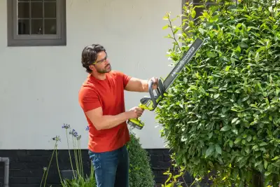 ONE + / Кусторез RYOBI RY18HT50A-125 наличный и безналичный расчет