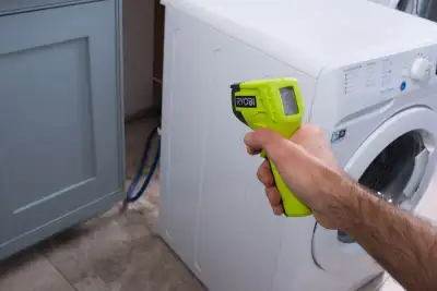 Инфракрасный термометр RYOBI RBIRT08 наличный и безналичный расчет