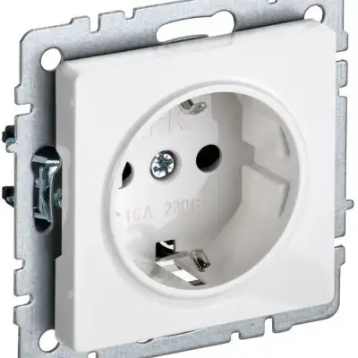 Розетка BRITE РС14-1-0-БрБ 16А с заземл. защ. шторки бел. IEK BR-R14-16-K01 наличный и безналичный расчет