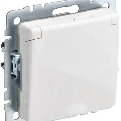 Розетка BRITE РСбш10-3-44-БрБ 16А IP44 с заземл. защ. шторки с крышкой бел. IEK BR-R16-16-44-K01 наличный и безналичный расчет
