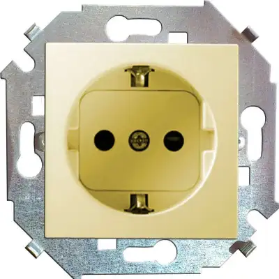 Розетка 1-м СП Simon 15 16А IP20 250В с заземл. Schuko защ. шторки винтов. клеммы механизм сл. кость Simon 1591443-031 наличный и безналичный расчет