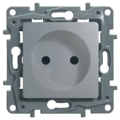 Розетка 1-м СП Etika 16А IP31 250В 2P без заземл. защ. шторки немецк. стандарт винтов. клеммы механизм алюм. Leg 672434 наличный и безналичный расчет
