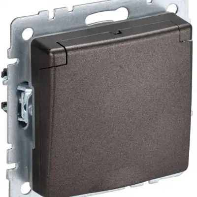 Розетка BRITE РСбш10-3-44-БрТБ 16А IP44 с заземл. защ. шторки с крышкой бронза IEK BR-R16-16-44-K45 наличный и безналичный расчет